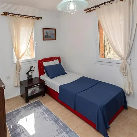 Villa Splendid Villa With Private Pool Surrounded By Nature Near Milas-Bodrum Airport